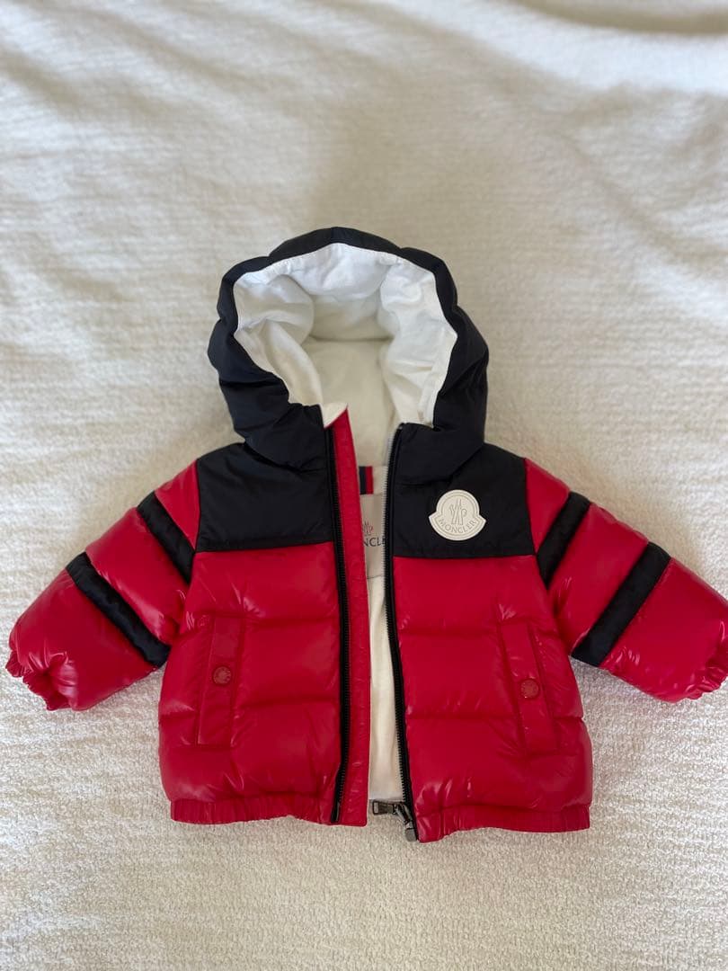 退会セール‼️【超美品】モンクレール　ベビーダウンジャケット