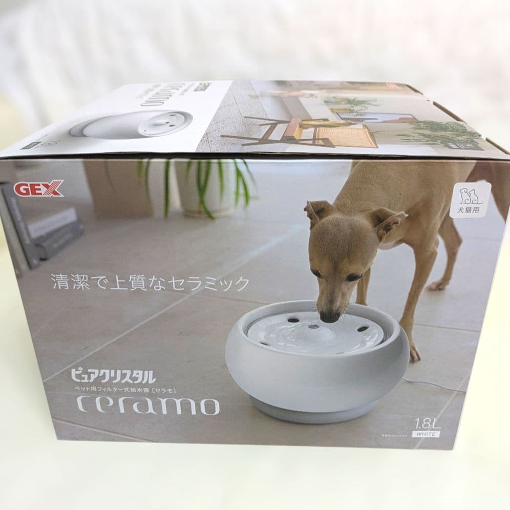 犬猫✨️自動給水器 GEX ピュアクリスタル セラモ ホワイト 1.8L