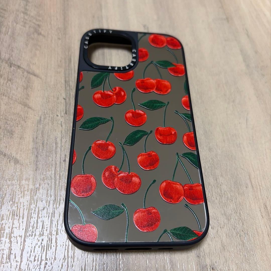 CASETiFY Magsafe 対応ミラー チェリー柄 iPhone15ケース
