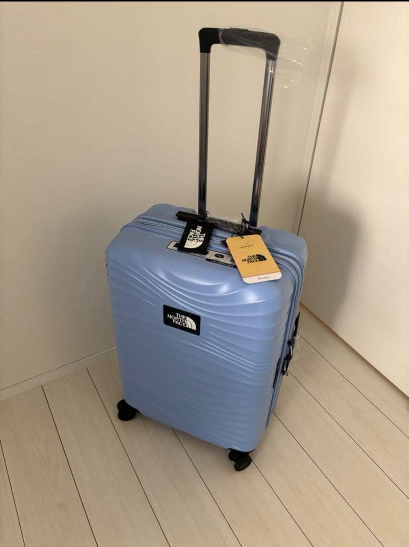 韓国限定 ノースフェイス　24インチ　キャリーケース ライトブルー