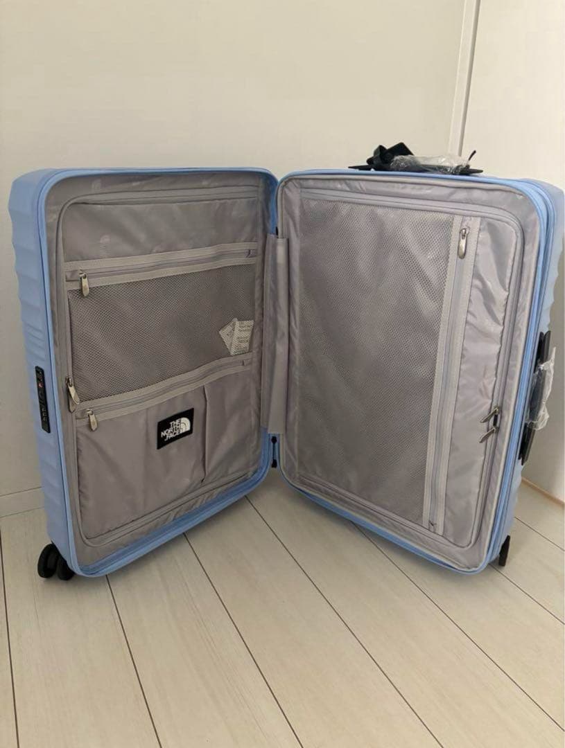 韓国限定 ノースフェイス　24インチ　キャリーケース ライトブルー
