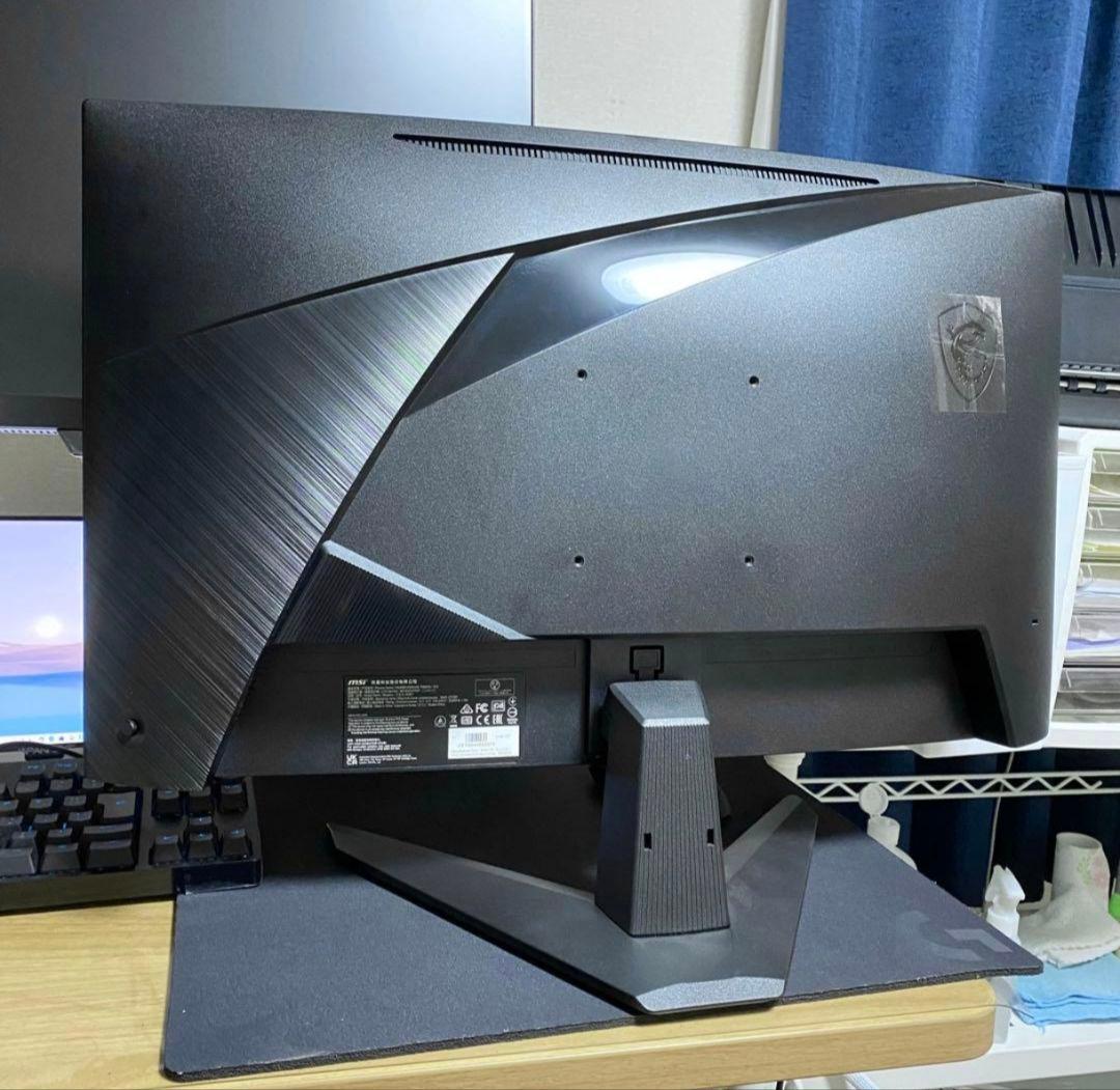 MSI 27インチ 曲面ゲーミングモニター MAG 27C6F 美品 2024年