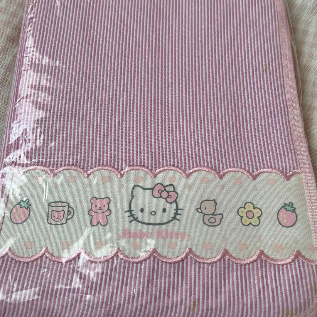 (新品未使用) ベビー キティ　母子手帳ケース　　Ｌ 激レア