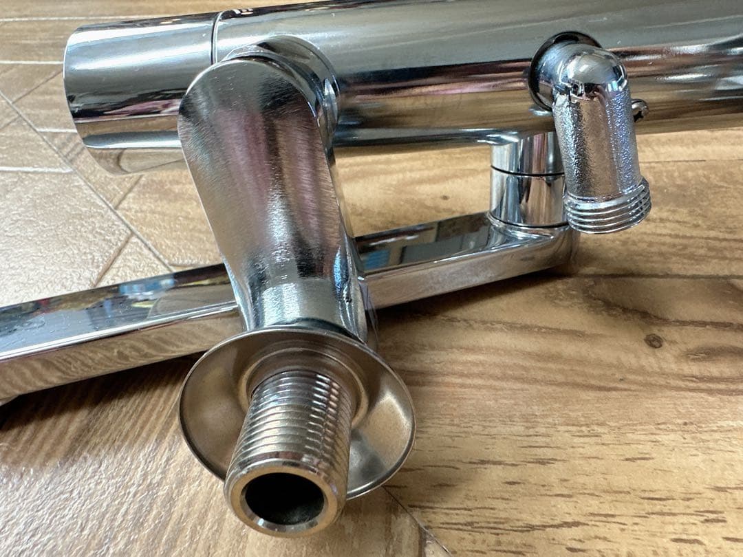 A*n様 TOTO シャワーヘッド クローム仕上げ