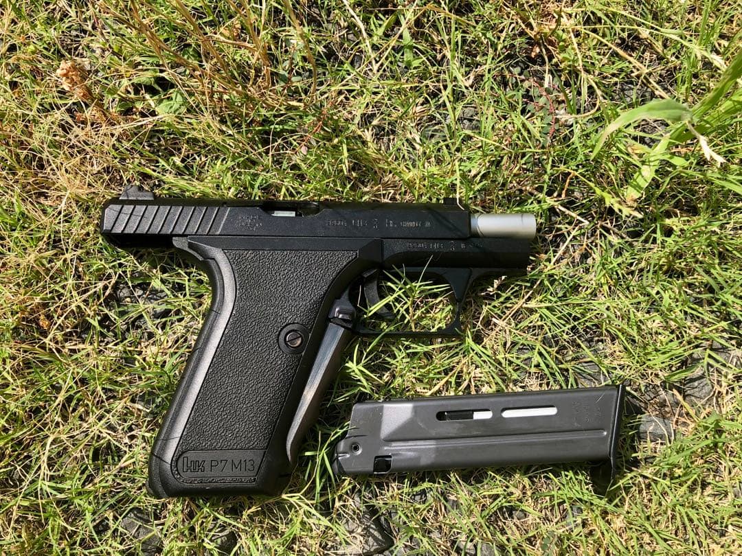 bibarin様用 MGC製ガスブローバックハンドガンP7A13 中古品