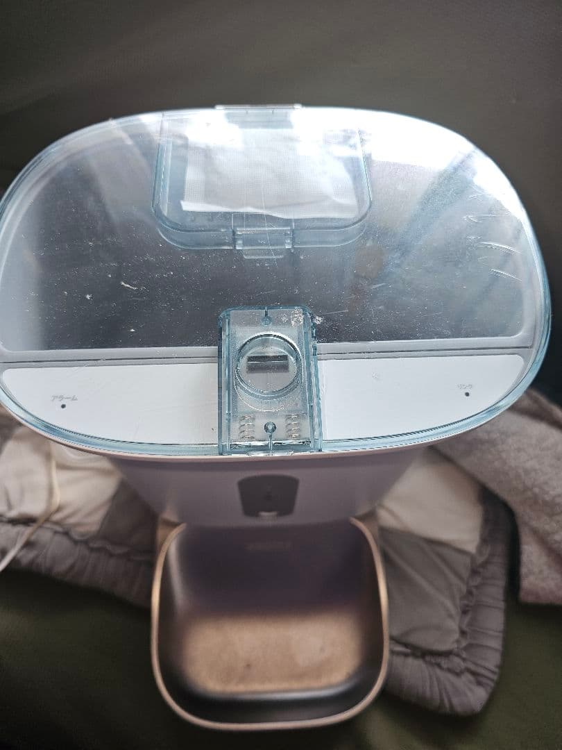 うちのこエレクトリック カリカリマシーンV2C スマホ連動自動給餌器カメラ付