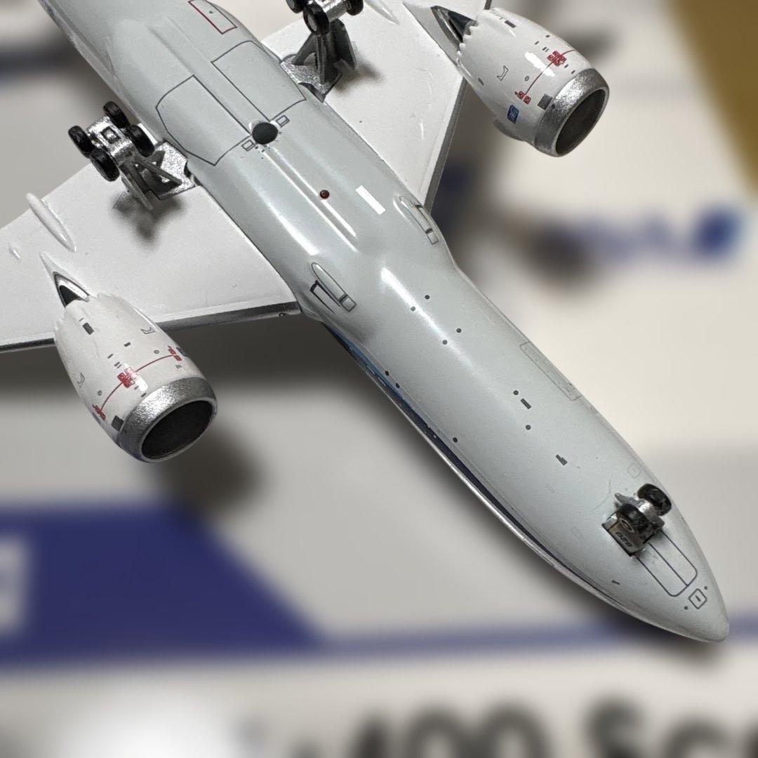 全日空　ANA B787-8 JA820A 1:400 Av社製