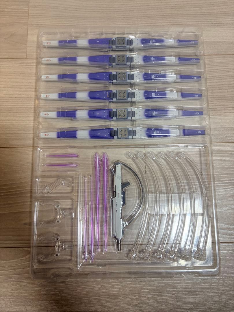 L BUILD Hi-ν ガンダム & ハイパーメガバズーカランチャー