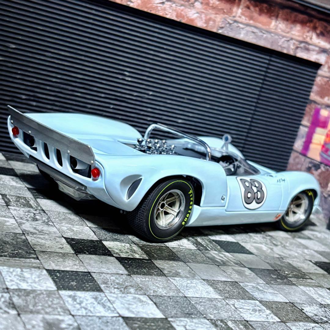 国内未入荷 1/18 GMP ローラ T70 Mk.2 スパイダー 1966