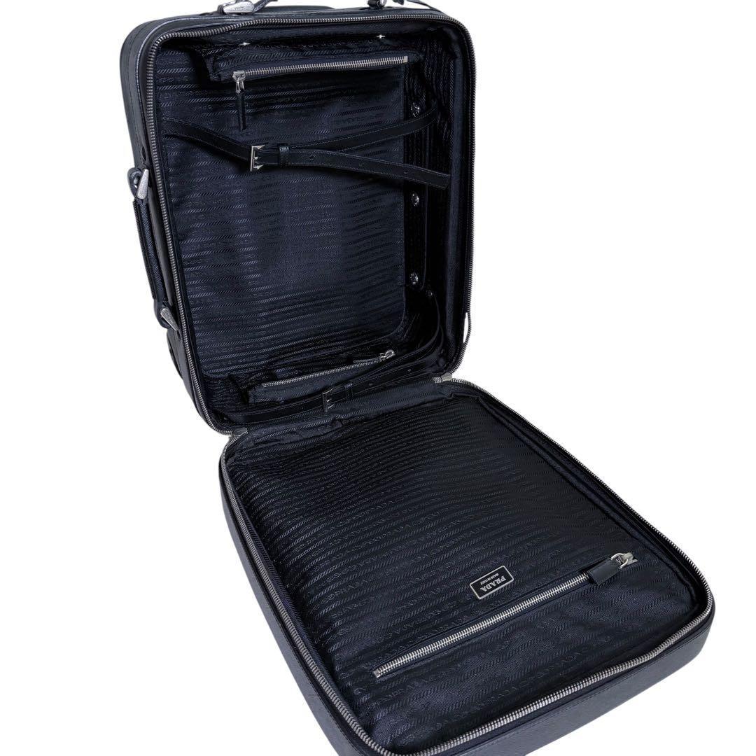 PRADA プラダ　サフィアーノレザー　三角ロゴ　スーツケース　旅行　トラベル