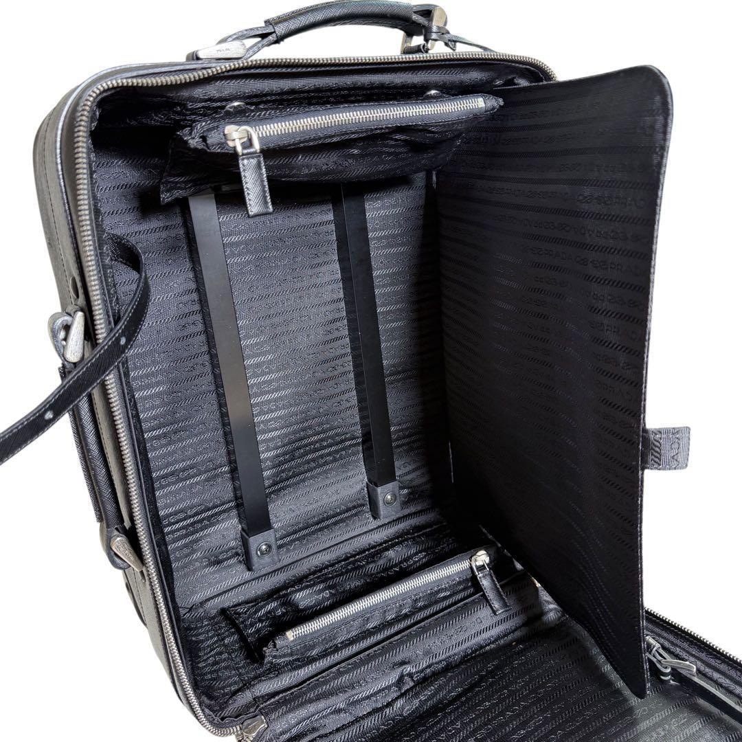 PRADA プラダ　サフィアーノレザー　三角ロゴ　スーツケース　旅行　トラベル