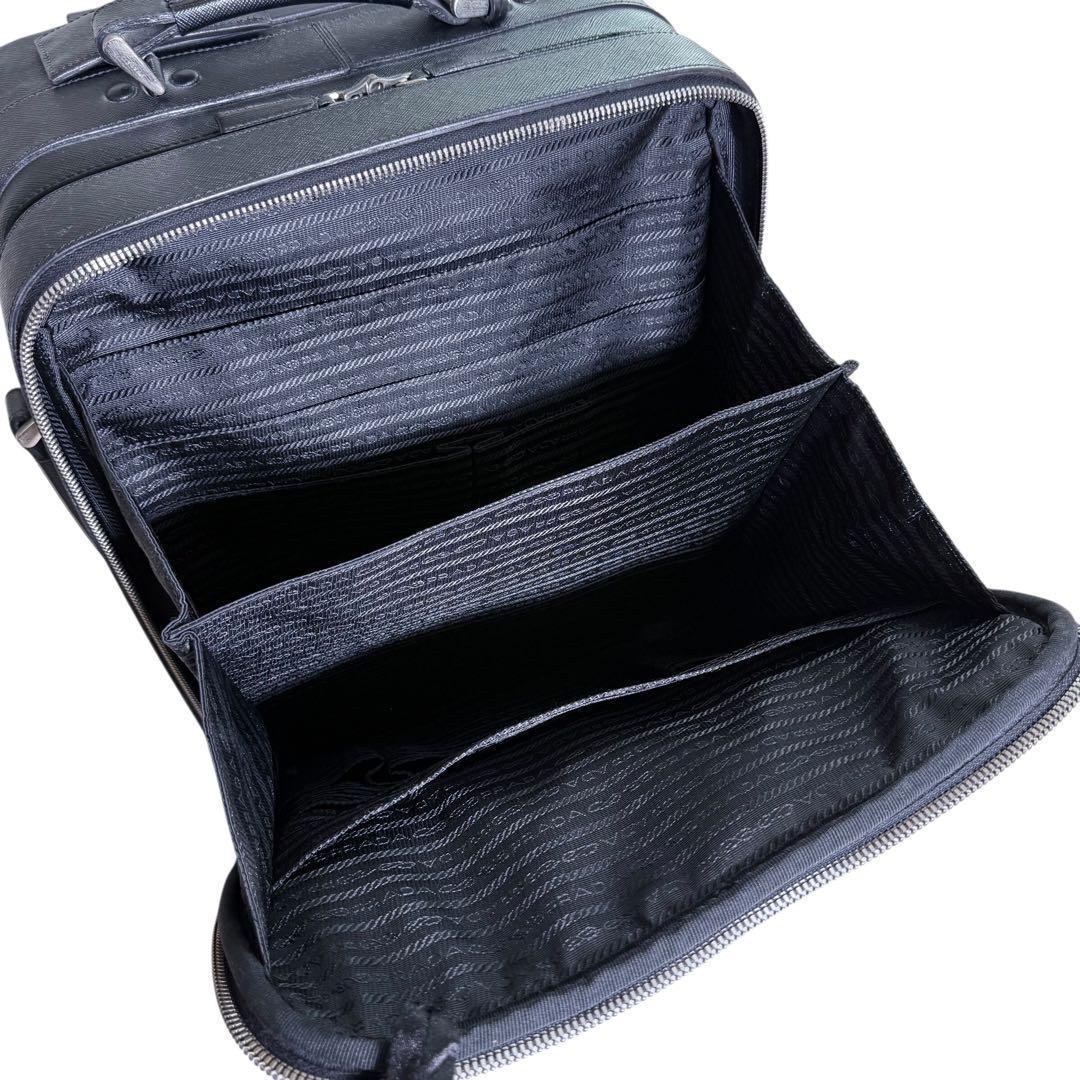 PRADA プラダ　サフィアーノレザー　三角ロゴ　スーツケース　旅行　トラベル