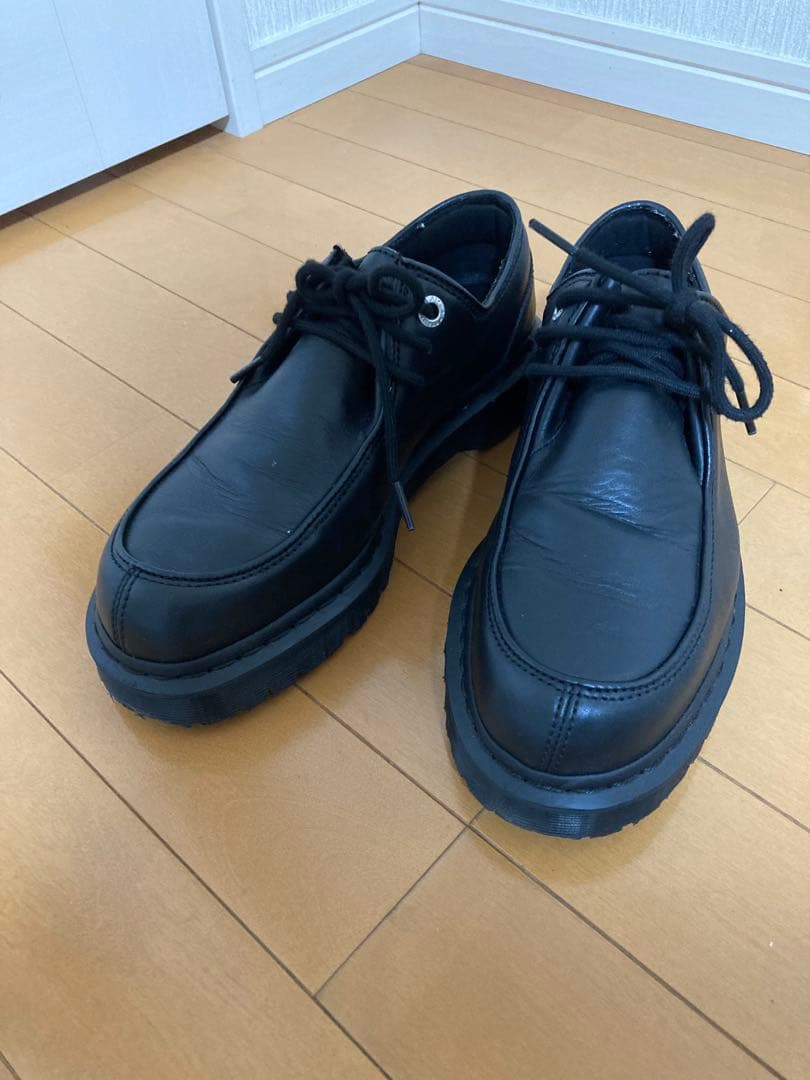 Dr Martens ZEFFIR 3ホール　チロリアン