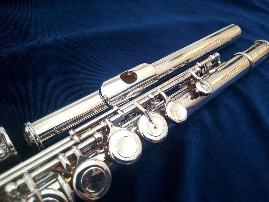 ♦最終価格♦超美品♦管体銀製♦Pearlフルート PF−775♦ポイントアーム