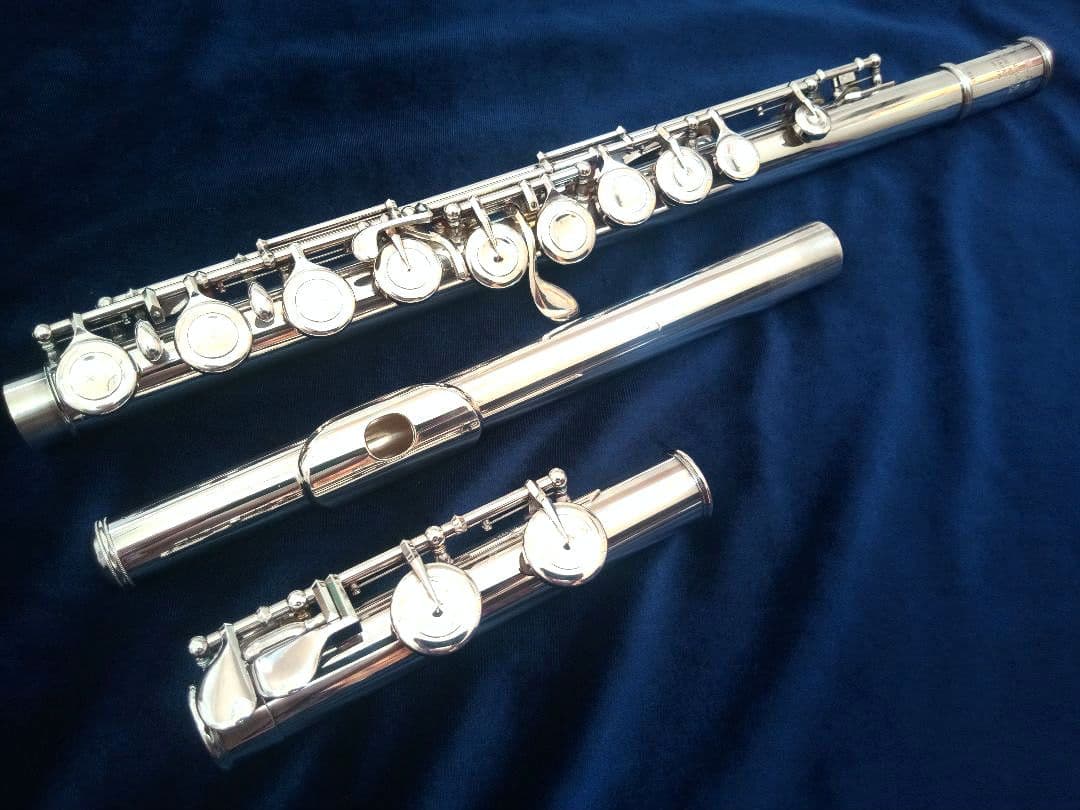 ♦最終価格♦超美品♦管体銀製♦Pearlフルート PF−775♦ポイントアーム