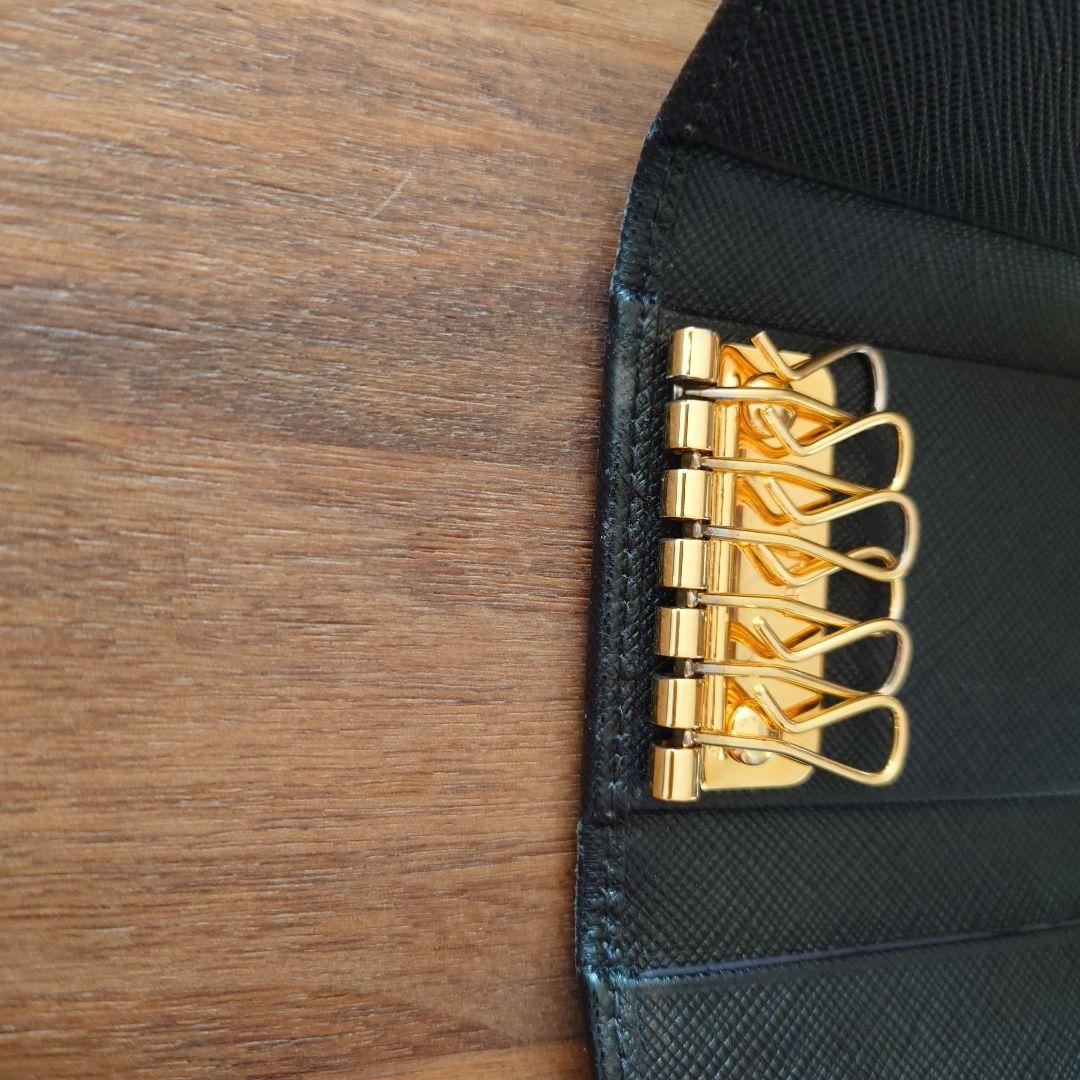 PRADA ブラック 三つ折りキーケース