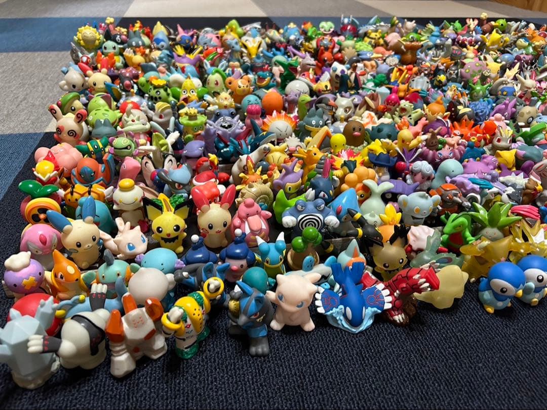 ポケモンキッズ 指人形 1996年〜2010年 666個 初代クリア付き