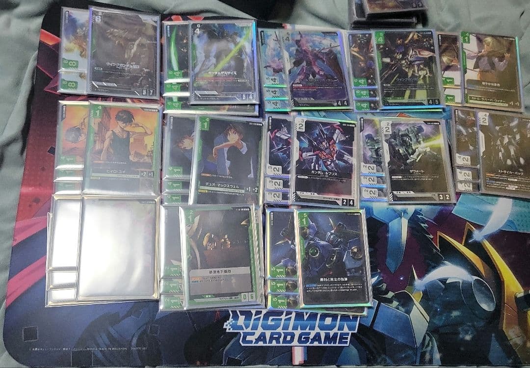 ガンダムカード　緑白ウイングガンダムデッキ