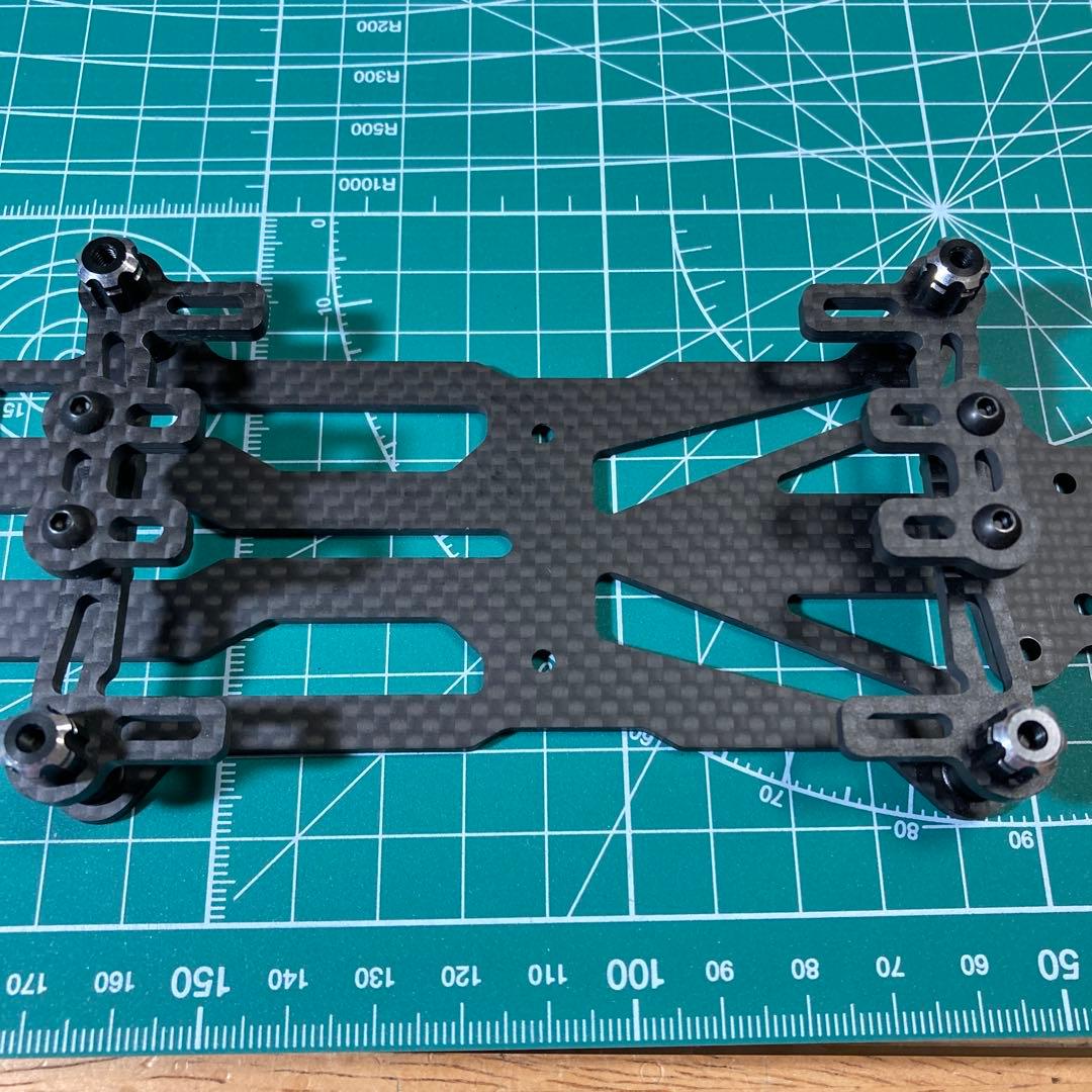 ＹＤ－２Ｒ　カーボンシャーシ　セット