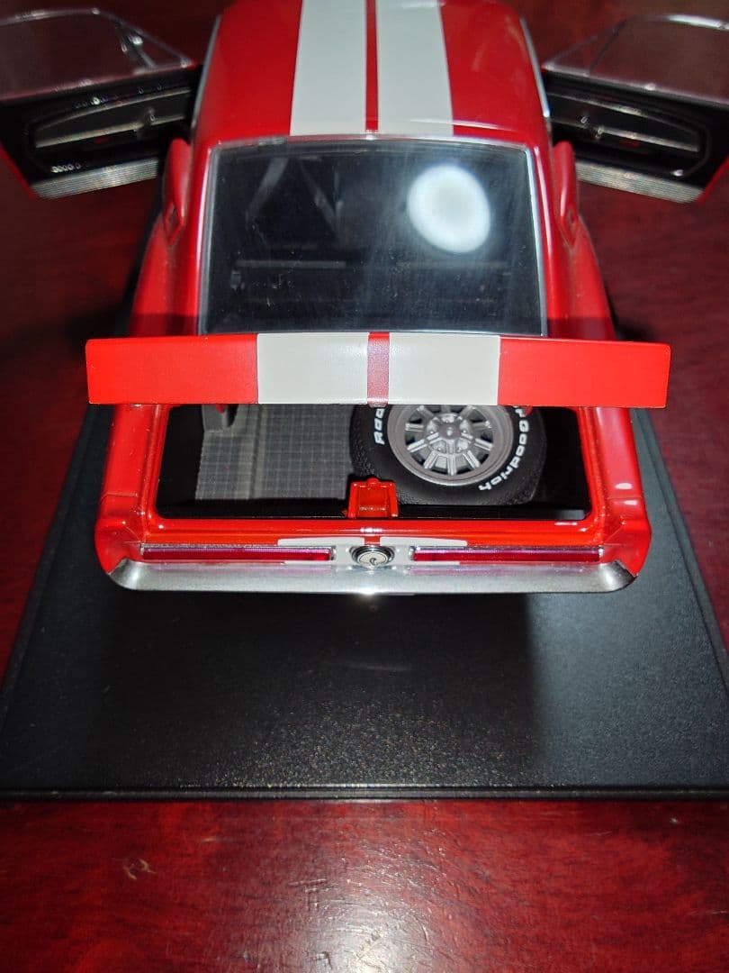 1967 Shelby Mustang GT500 1/18スケールモデル