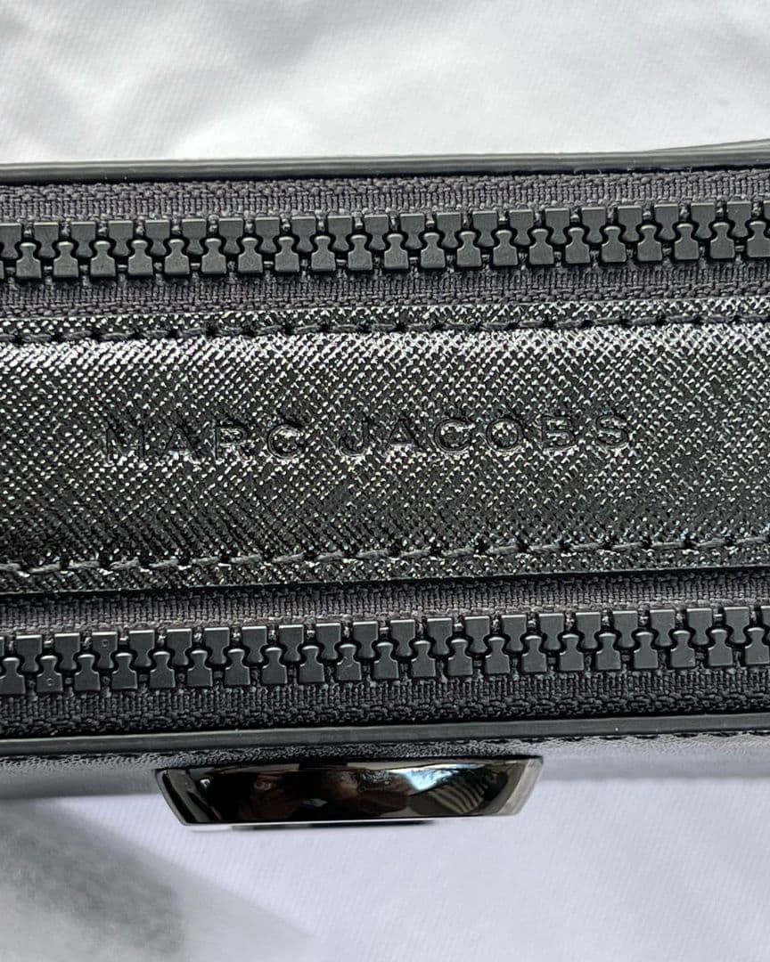 MARC JACOBS SNAPSHOT DTM (BLACK) 黒