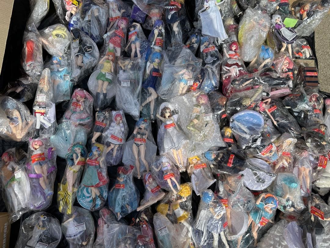 100体　美少女フィギュア中心　開封品　まとめ売り