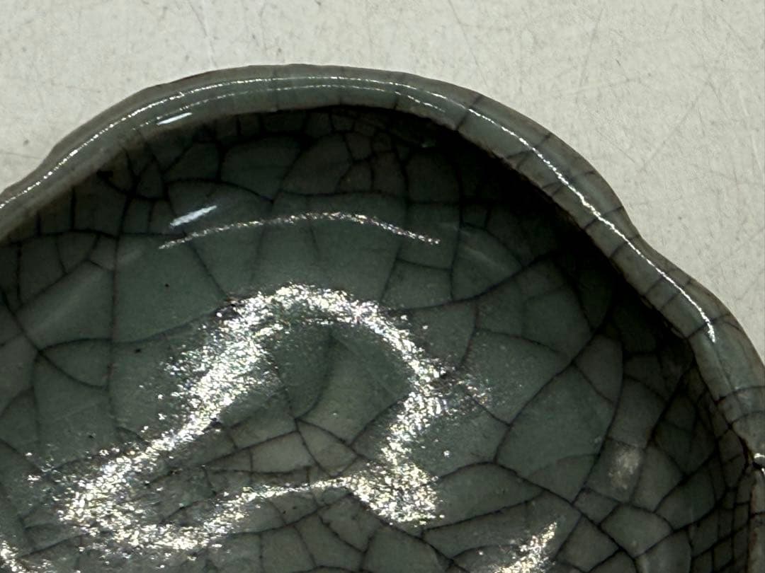 中国　宋時代　青磁海棠型小皿② 磁貫青磁　送料込み251214