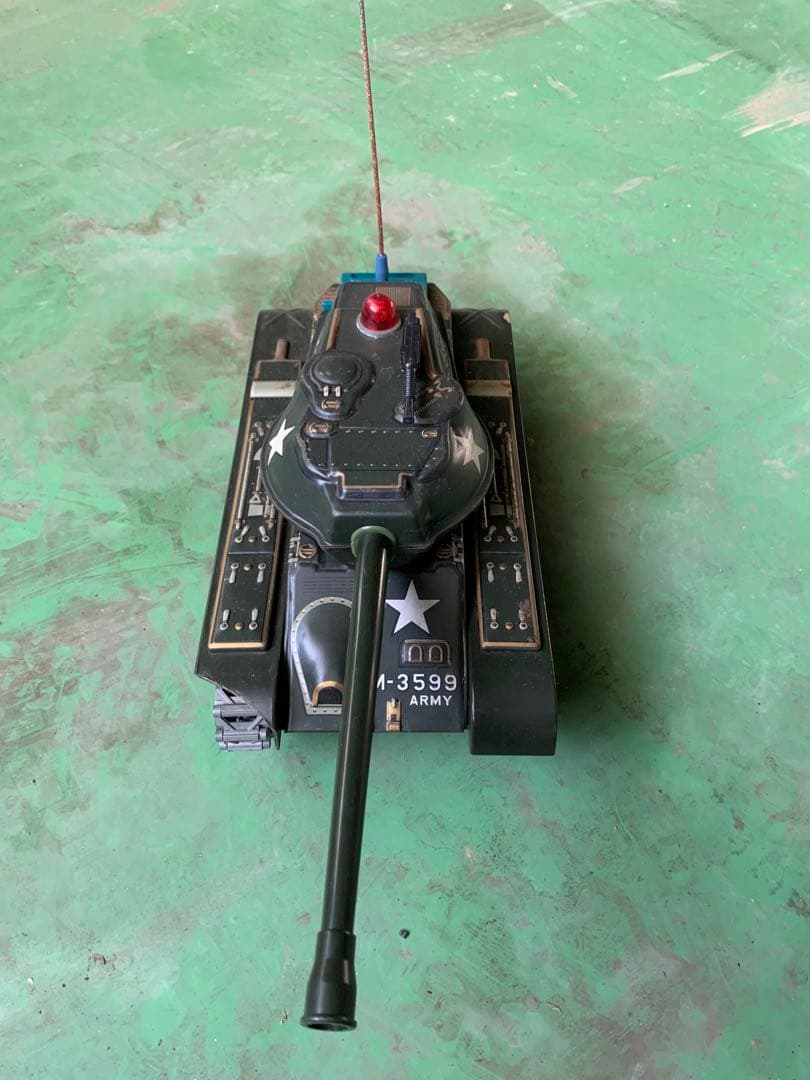 ブリキのおもちゃ