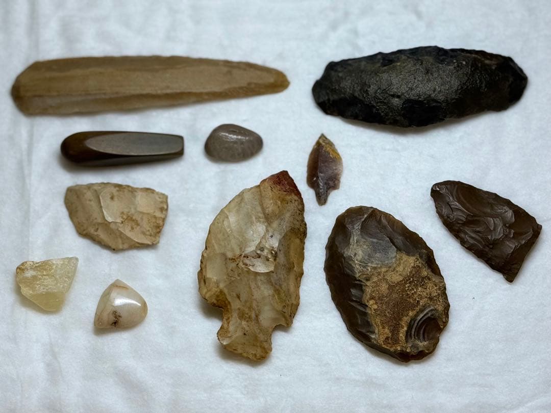 T54 古代コレクション 石器時代 矢尻 石斧 発掘収集品 矢尻全長7.3㎝