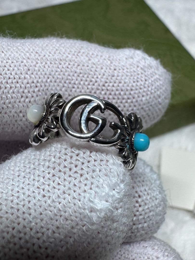 GUCCI シルバーリング フラワーデザイン