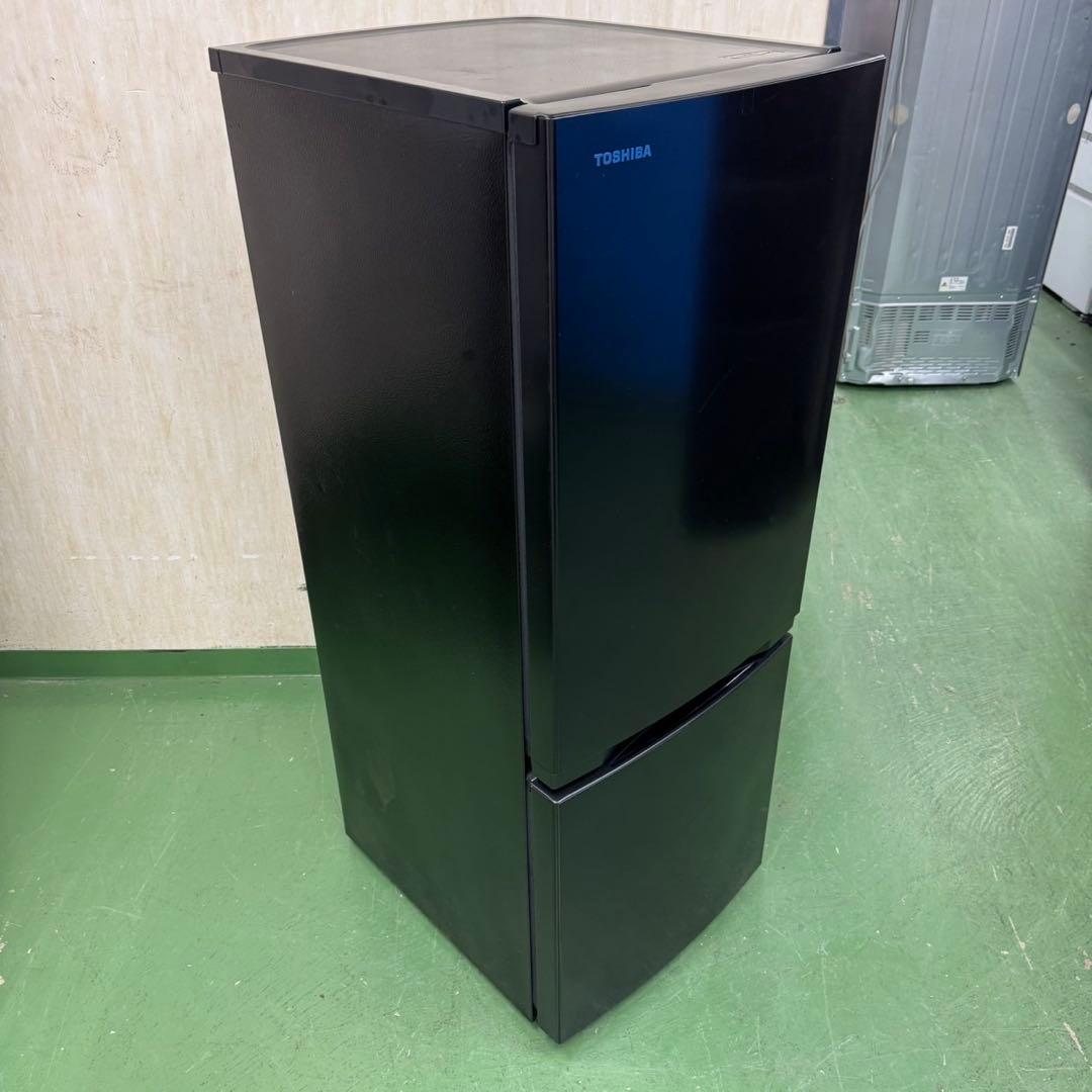 168 冷蔵庫　一人暮らし　小型　極美品　200L弱　超最新　関東配送　極美品