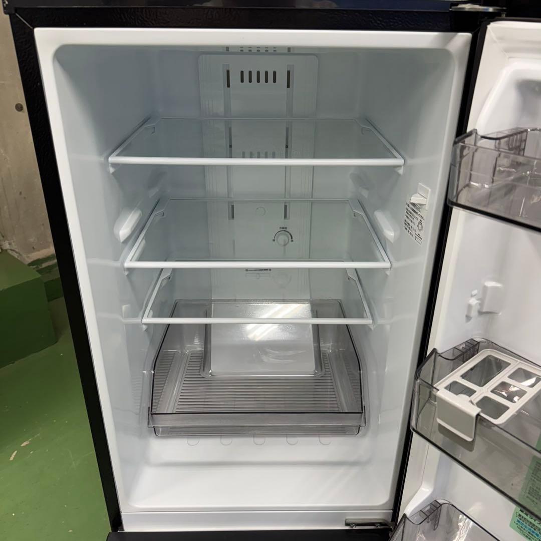 168 冷蔵庫　一人暮らし　小型　極美品　200L弱　超最新　関東配送　極美品