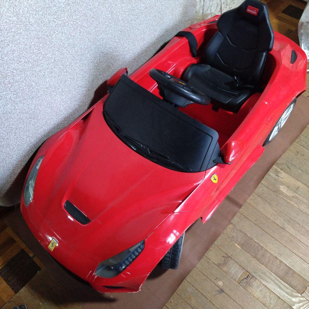 Ferrari スポーツカー風ミニカー 赤　電動乗用ラジコンカー