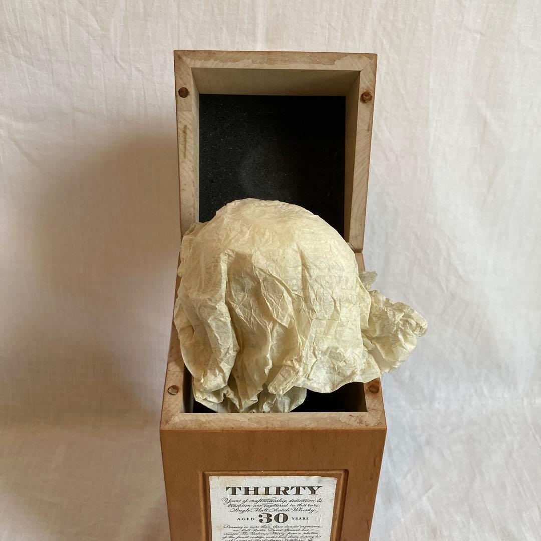 バルヴェーニ　サーティ３０年　シングルモルトウイスキー　木箱入り　レア