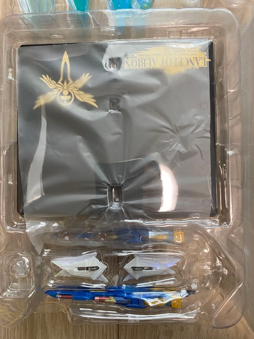 交渉歓迎　メタルビルド　ランスロットアルビオン＆紅蓮聖天八極式　2体セット