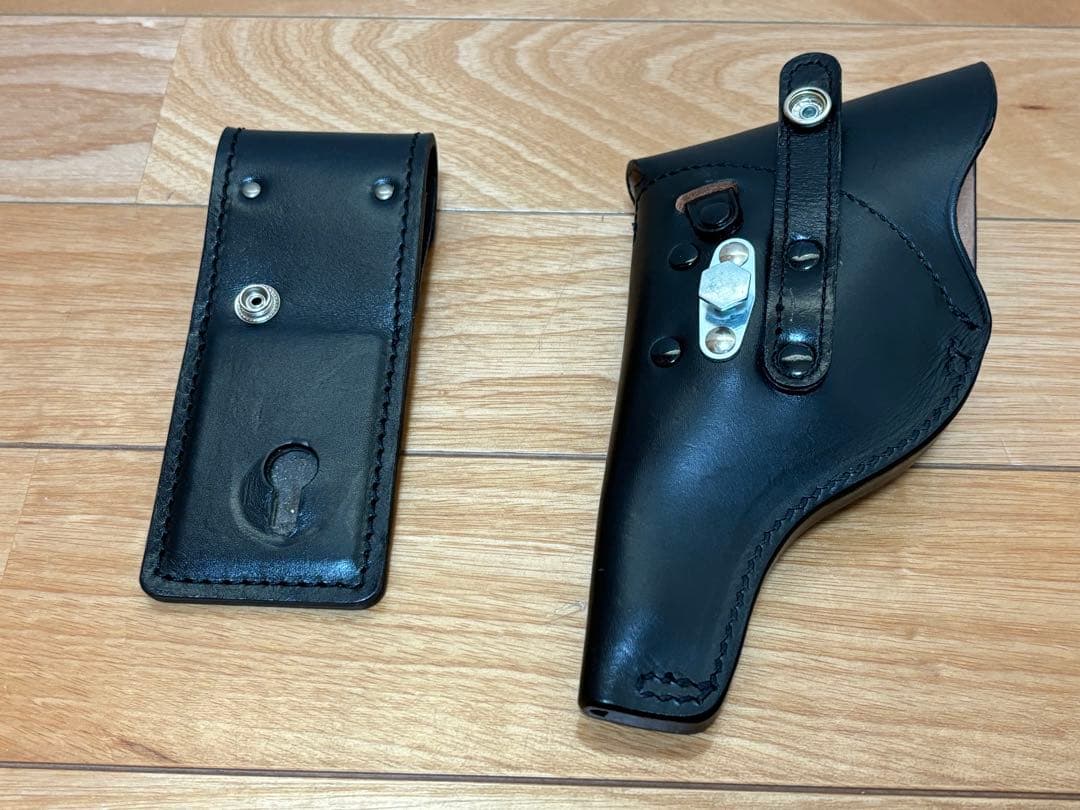 2点セット 警察 ホルスター 本革製 ニューナンブ サクラ 銃 分割型 調整板付