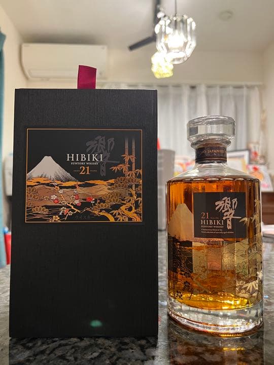 サントリー ウイスキー 響21年 700ml 意匠ボトル〈花鳥風月〉