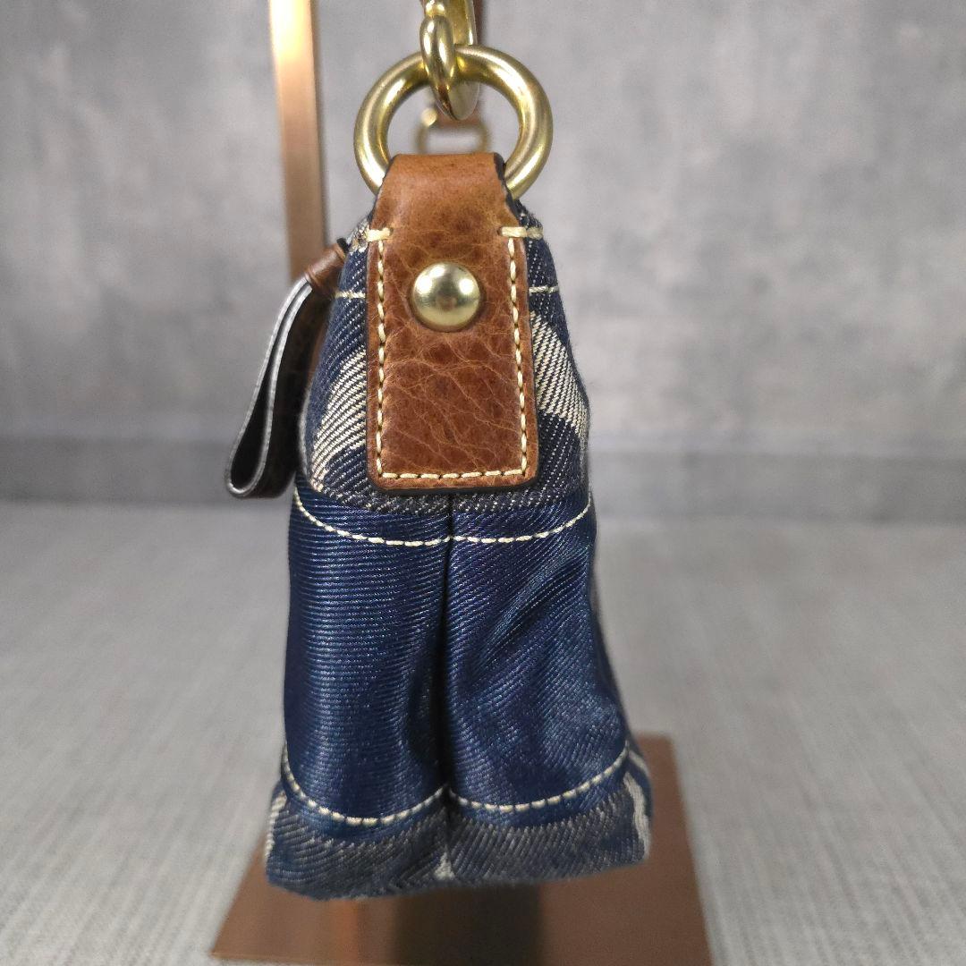 希少柄　コーチ　ソーホー　アクセサリーポーチ　ショルダーバッグ　シグネチャー