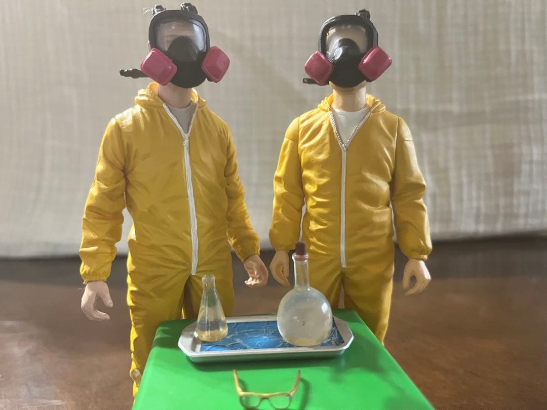 あ*ろ様 ブレイキング・バッド ウォルター・ホワイト ジェシーピンクマン防護服