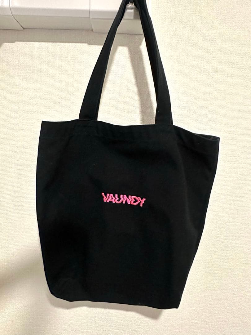 Vaundy バウンディ トートバック　黒　ピンク