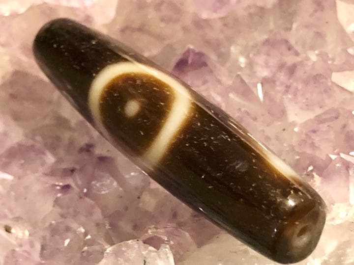 チベットジービーズ 西蔵天珠特殊龍三眼天珠(星)師珠タイガーアイズブレスレット