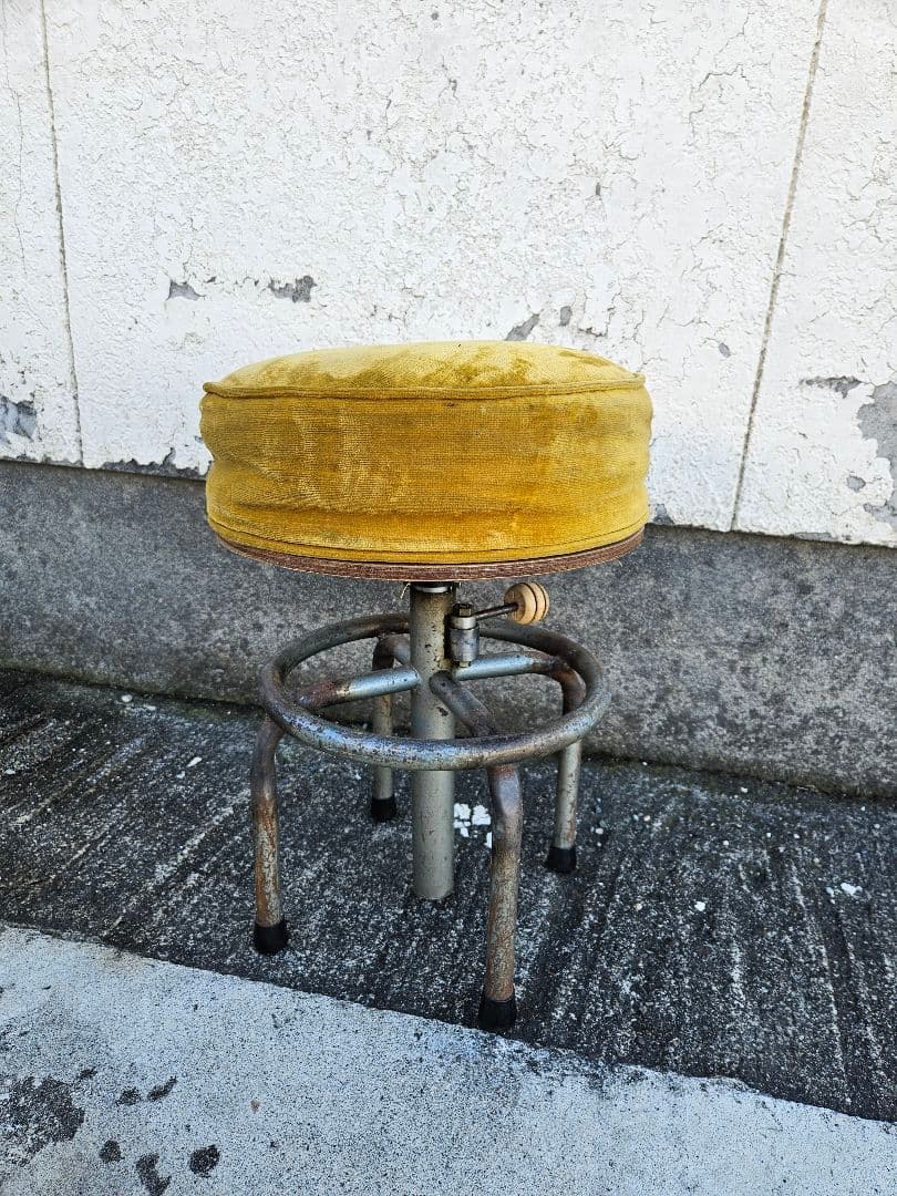 フランスヴィンテージ ベロアのスツール 丸椅子 回転イス アトリエ 工場