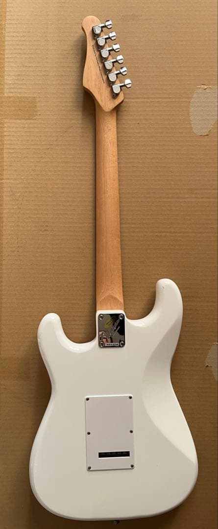 Mavis メイビス　エレキギター　ストラトキャスター　Stratocaster