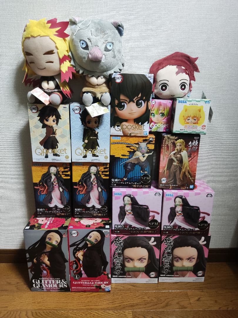 鬼滅セット　フィギュア15体ぬいぐるみ3体