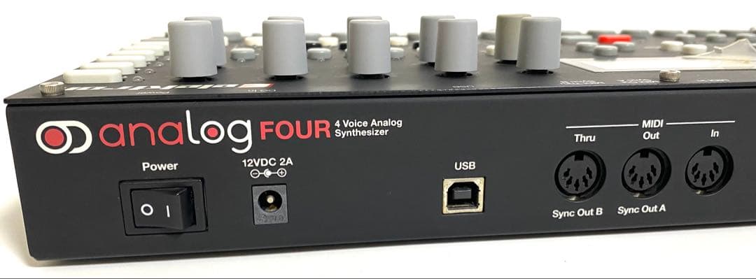 Elektron エレクトロン Analog Four アナログシンセサイザー