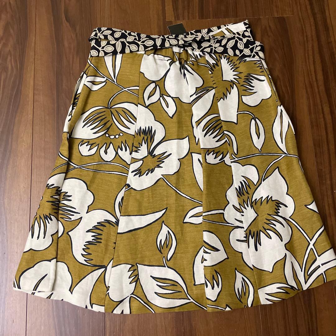 ETRO エトロ　フラワープリント フレアスカート　44サイズ
