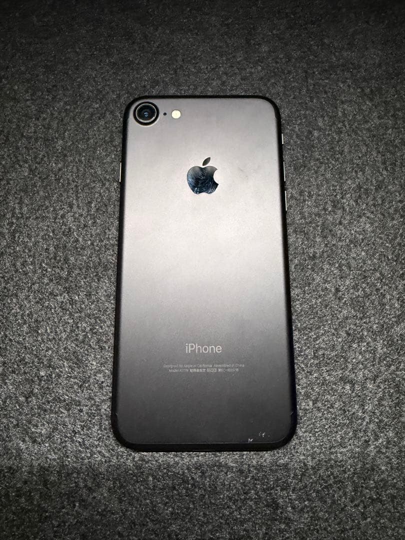 スマートフォン本体 iPone7