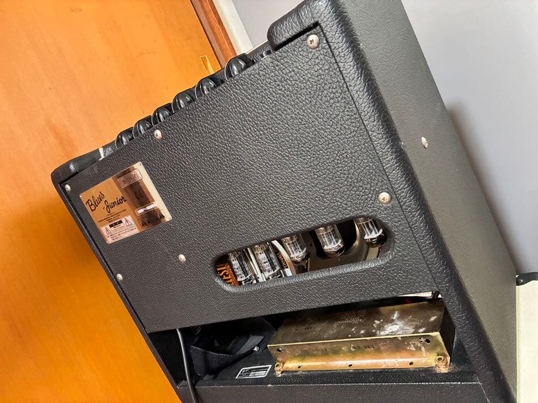 「Fender Blues Junior USA 真空管アンプ 名機」