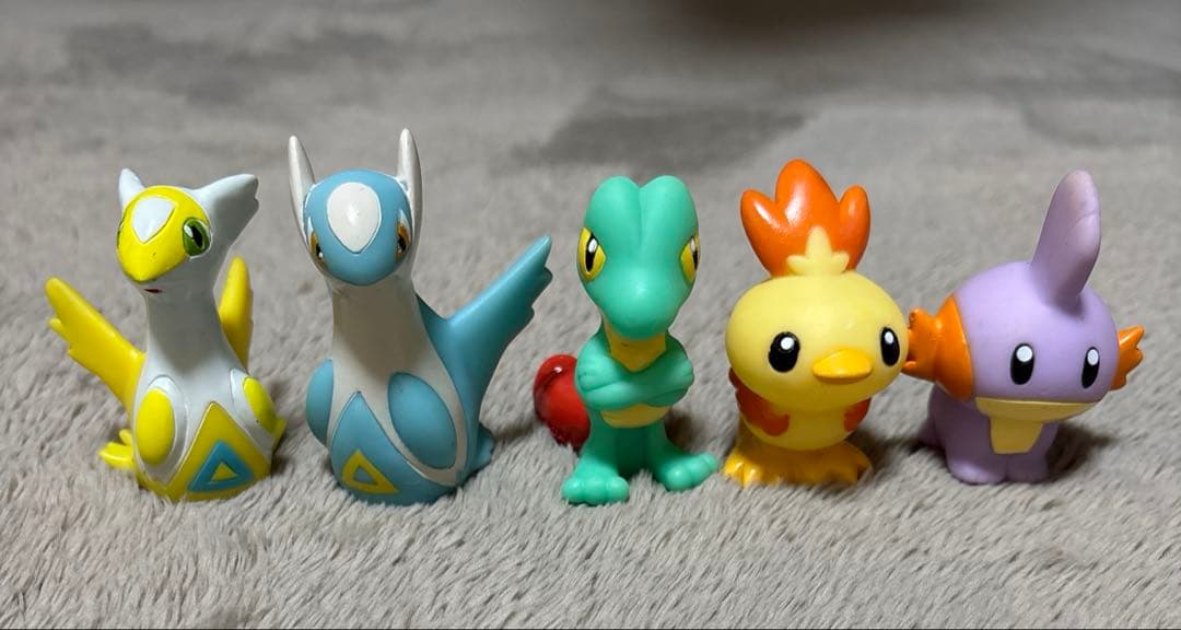 【レア】ポケモンキッズ指人形色違い