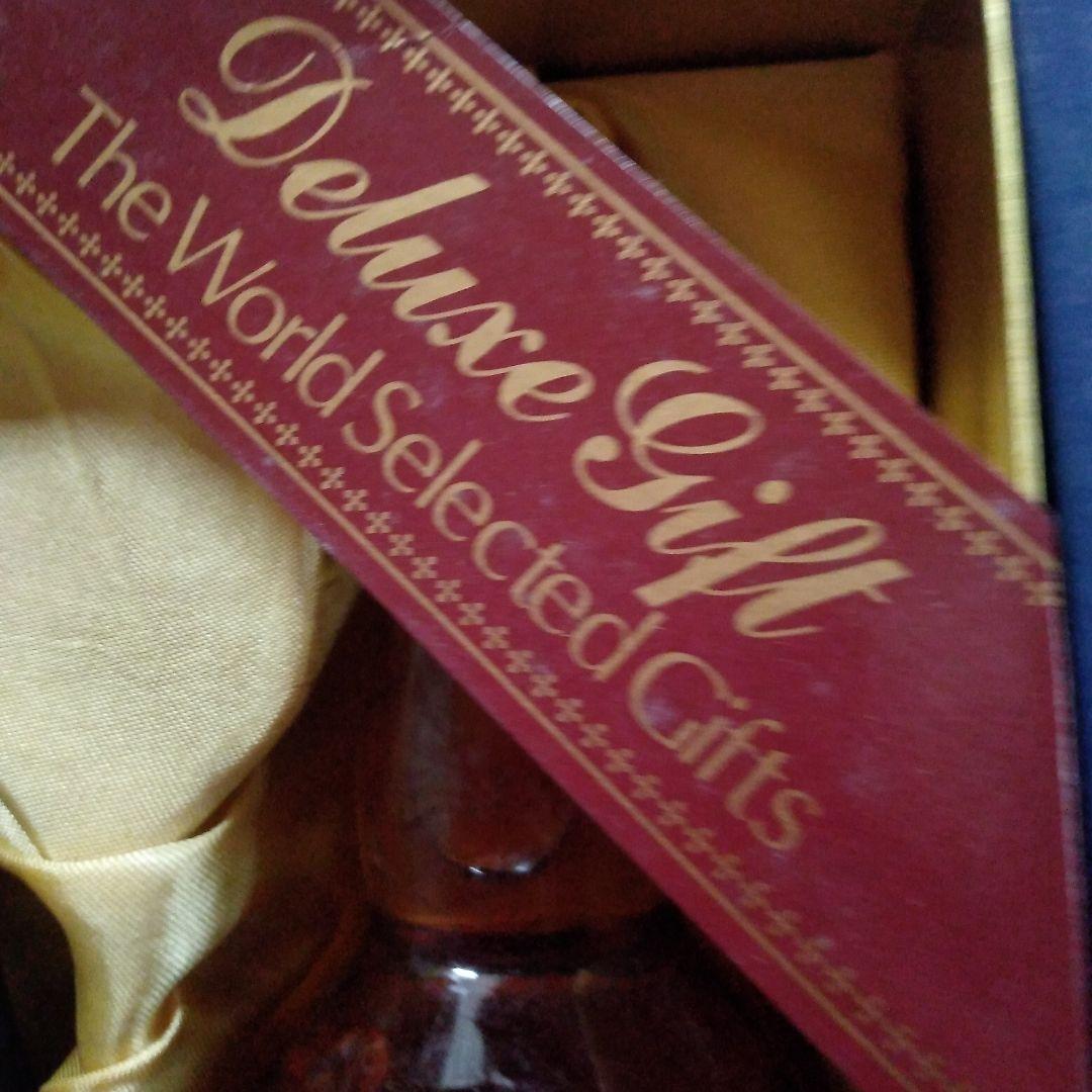 ナポレオンブランデーとホワイトホースウイスキー　専門商社の百貨店仕様ギフトセット